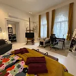 Massimo\'S Palace Appartament